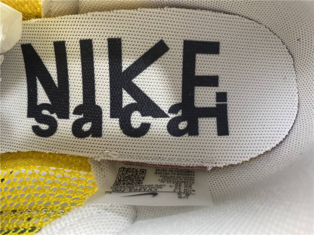 sacai x Nike VaporWaffle Tour Yellow CV1363-700
